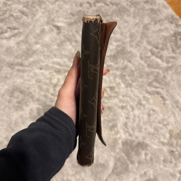 Louis Vuitton Monogram Wallet - Picture 2 of 12